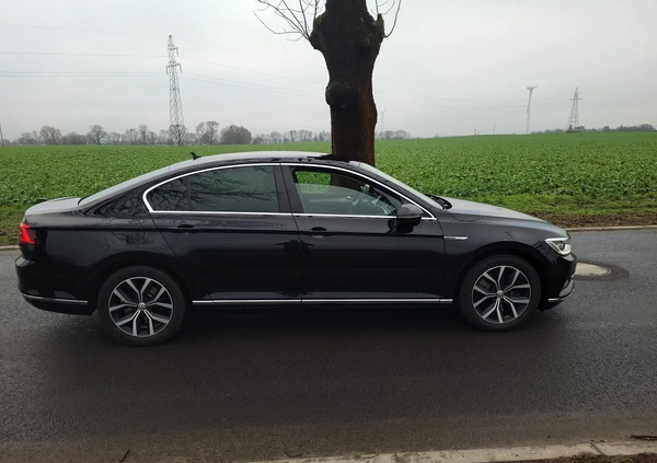 Volkswagen Passat cena 78359 przebieg: 253000, rok produkcji 2018 z Nekla małe 631